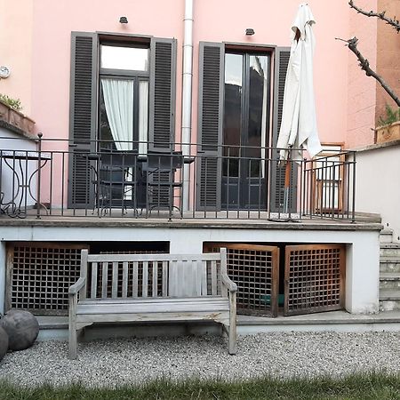 Casa Mari - Free Secure Parking, Breakfast, Private Bathroom, Wifi, Garden, Aircon Milan Bagian luar foto